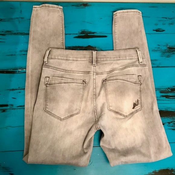 Express Distressed Gray Mid Rise Jean  Legging - Picture 2 of 4